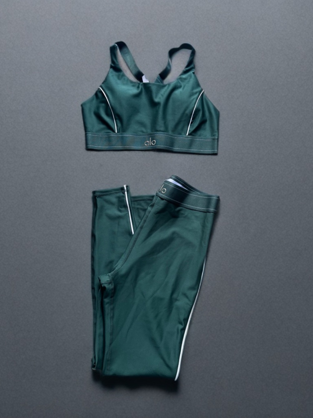 Emerald Green Sports Bra and Leggings Set